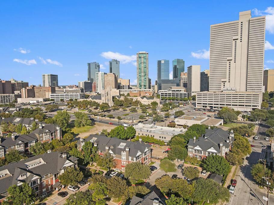 Luxurious, 1 Bedroom Near Downtown & Dickies Arena Fort Worth Exterior photo